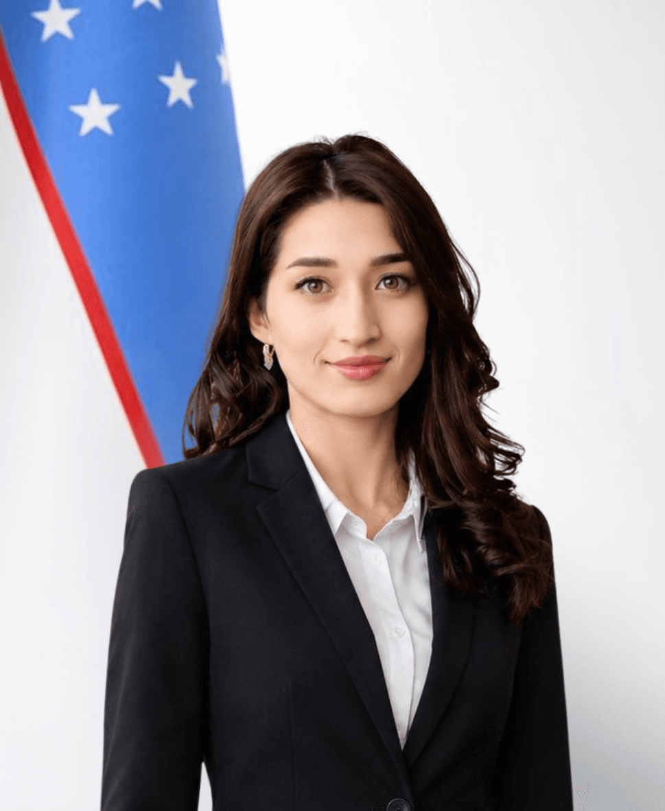 XAZRATOVA DILNURA JAMSHIDJON QIZI